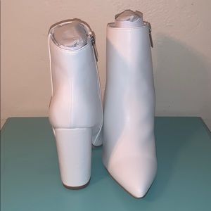 JustFab 7.5 Rosamund Block Heel Bootie NIB